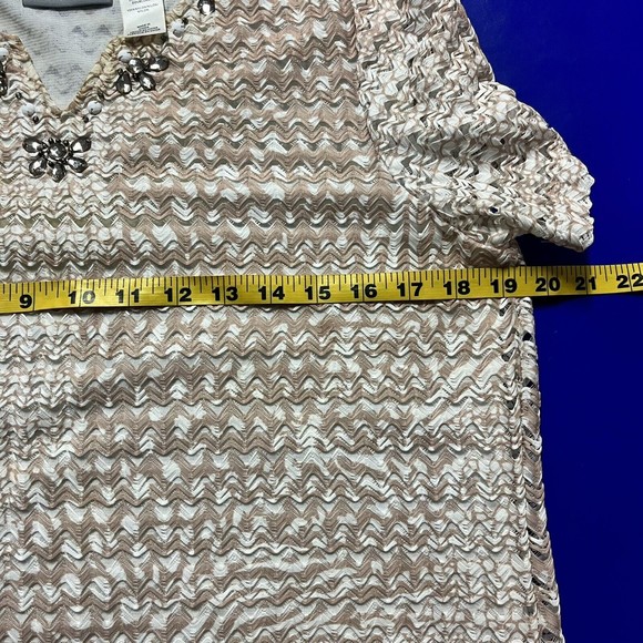 Alfred Dunner Short Sleeve Embellished Top Womens Petite Size 10 Tan Woven - Picture 6 of 7